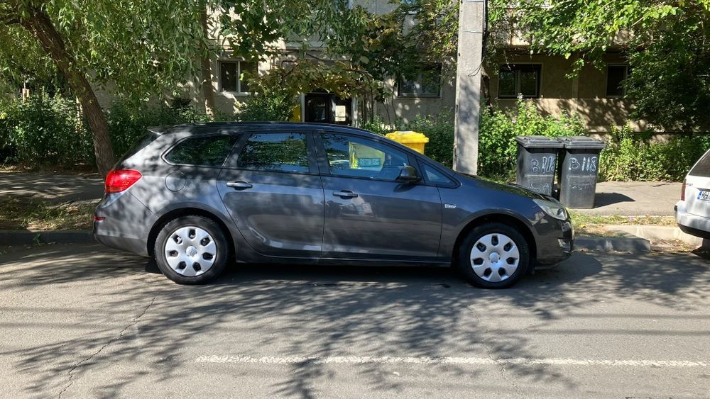 Opel Astra J Sports Tourer 1,7 CDTi