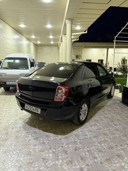 Chevrolet Cobalt 2023 4 poz