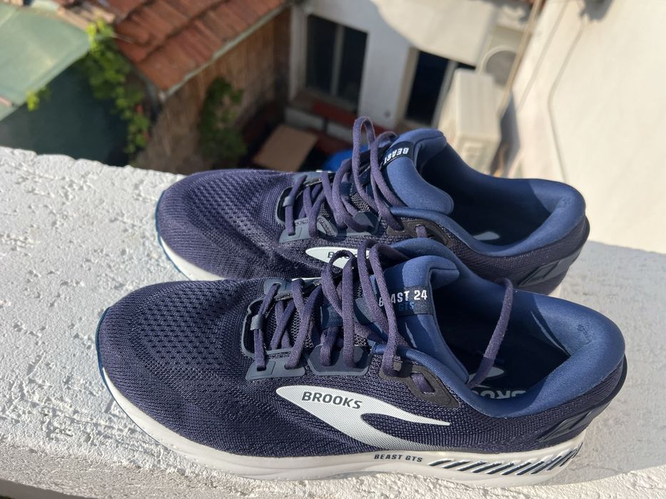 Brooks Beast 24 46.5