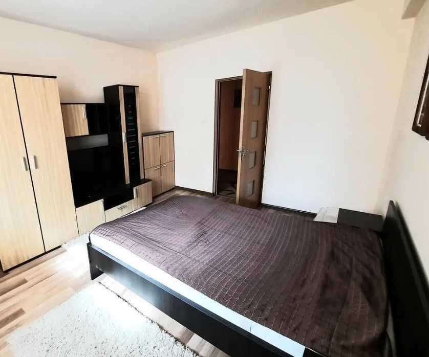 Дава се под наем Тристаен апартамент в Пловдив, Изгрев - 90 кв.м за 311.1 € - Снимка #1