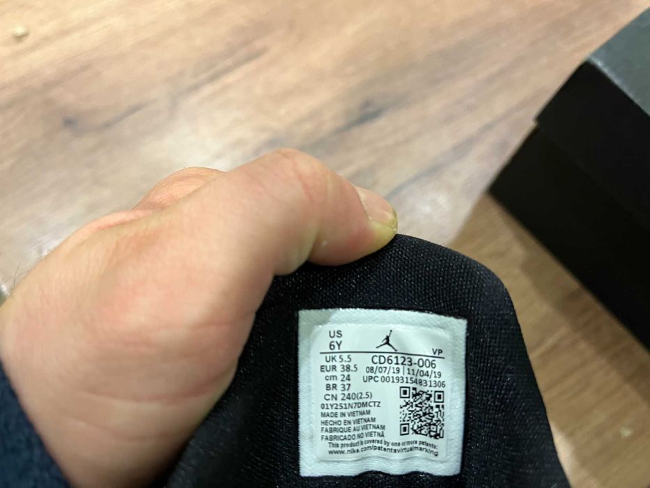 ОРИГИНАЛНИ *** Nike Air Jordan Maxin 200  Black/Gym Red/White