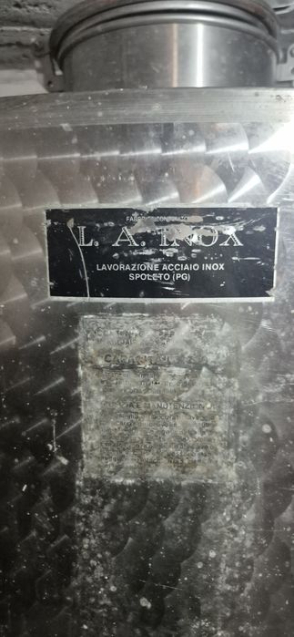 Vand butoi de 700 de litri