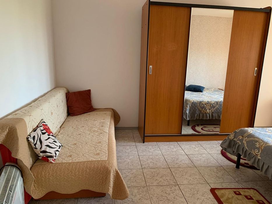 Închiriez apartament