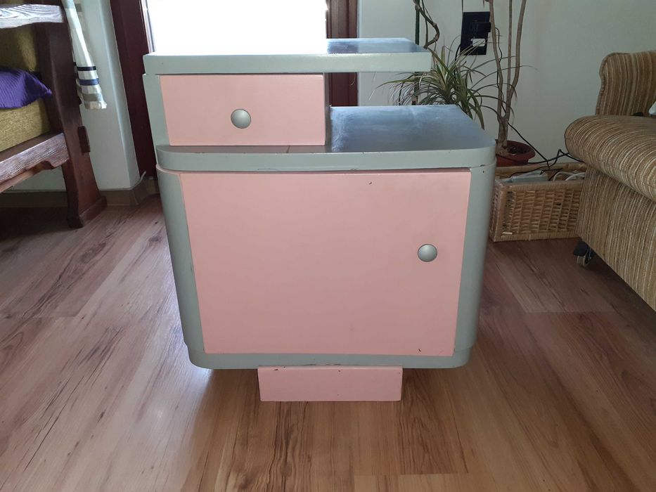 Ракла-сандък с две нощни шкафчета