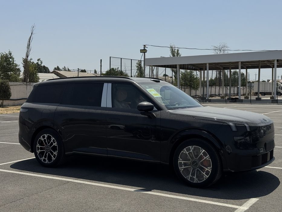 Lynk&co 900 full 2 lt