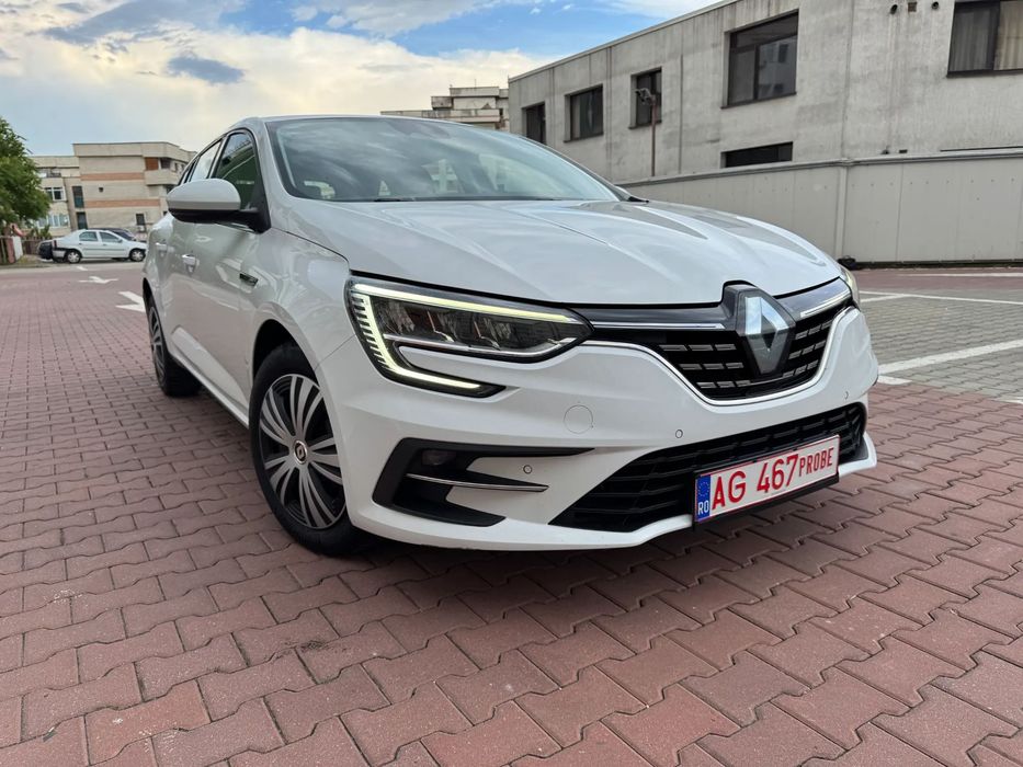 Renault Megane 1.5dci/Senzori/Faruri Full LED/Rate/Garantie3ANI /Euro6