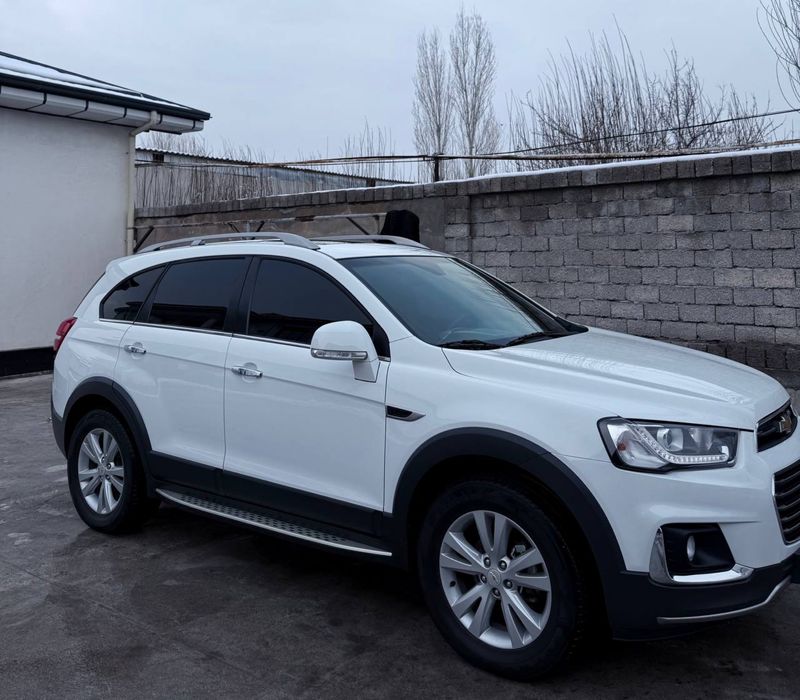 Chevrolet Captiva 3-4