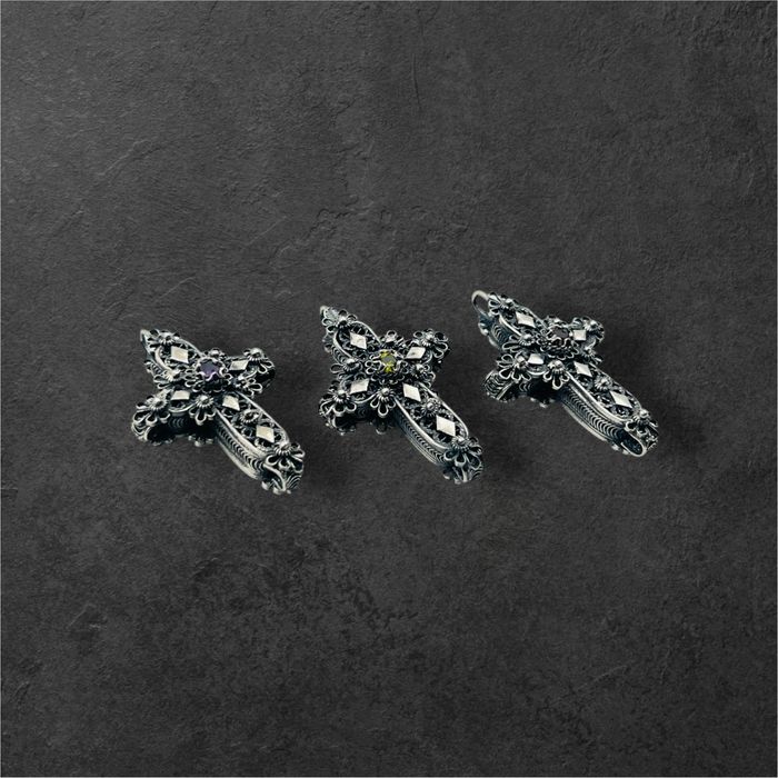 Сребърен кръст с полускъпоценен камък – ръчна изработка