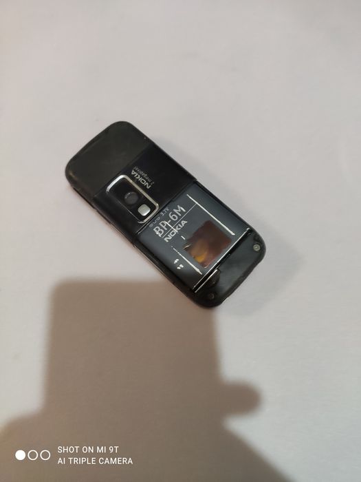 Продам телефон nokia 6233 на запчасти