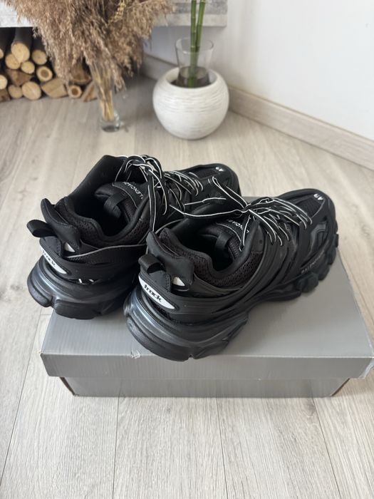 Balenciaga Track Triple Black