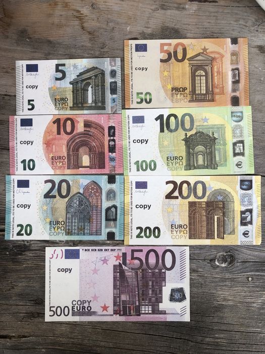 Реквизитни сувенирни евро банкноти, пачки от 5, 10, 20, 50  100, 200 и €500
