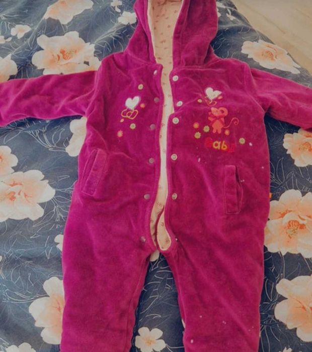 Lot bebe 0-3 luni combinezon + bodyuri