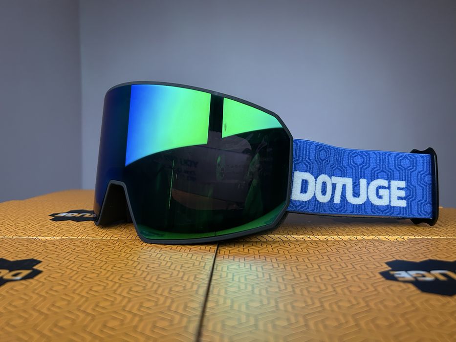 Горнолыжные очки DOTUDE