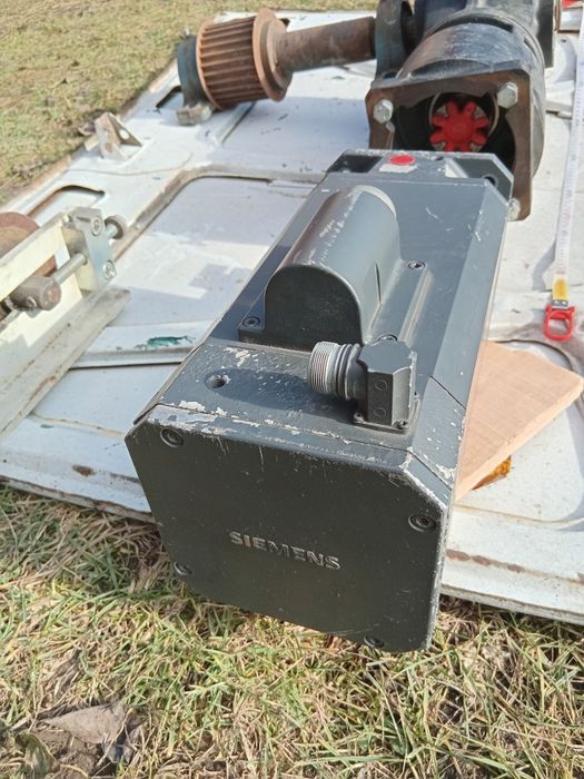 Servomotor brushless cu reductor