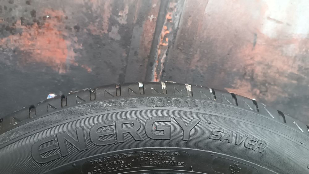 195/60/15 Michelin