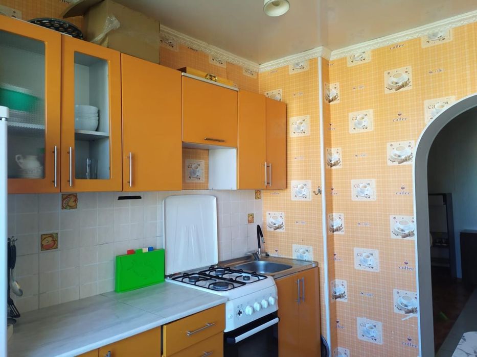 Продам 2 комнотную квартиру центр