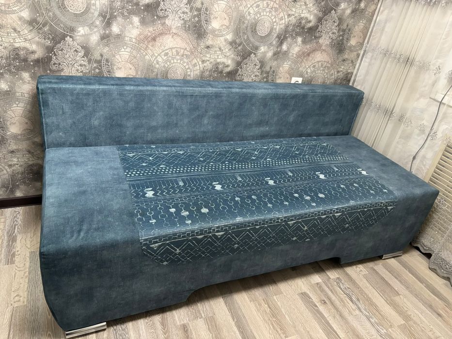 Продам диван в хорошем состоянии