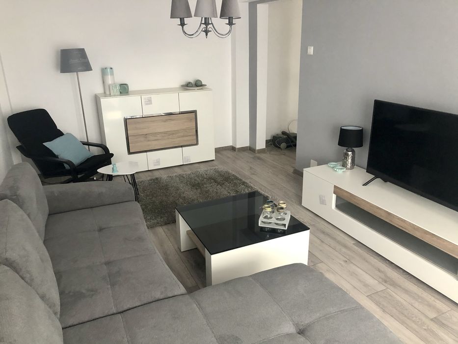 Chirie Apartament 2 camere