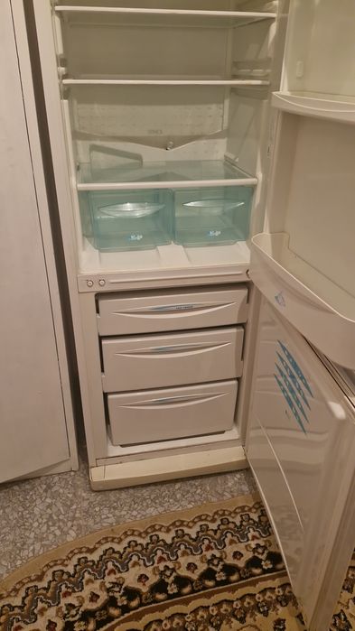 Продам б/у холодильник