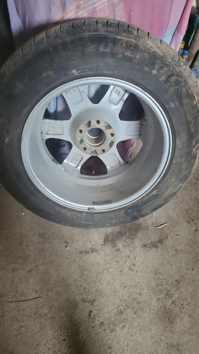 Продам покрышки с дисками