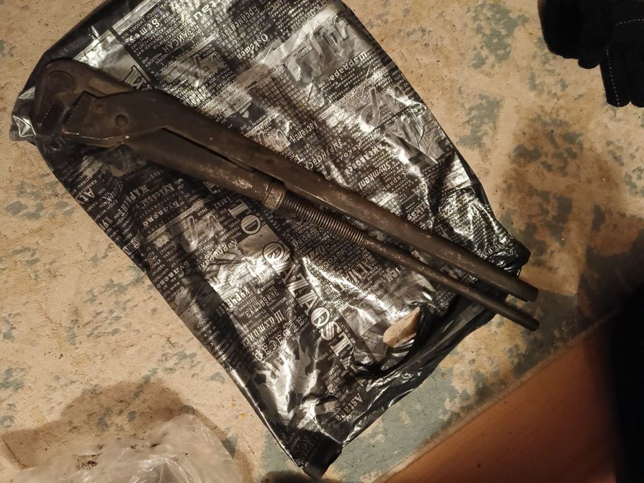 Продам разводной ключ