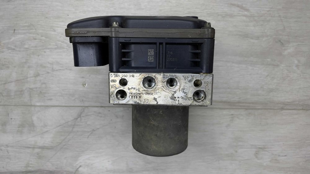 ABS помпа AUDI A6 A7 4G0907379