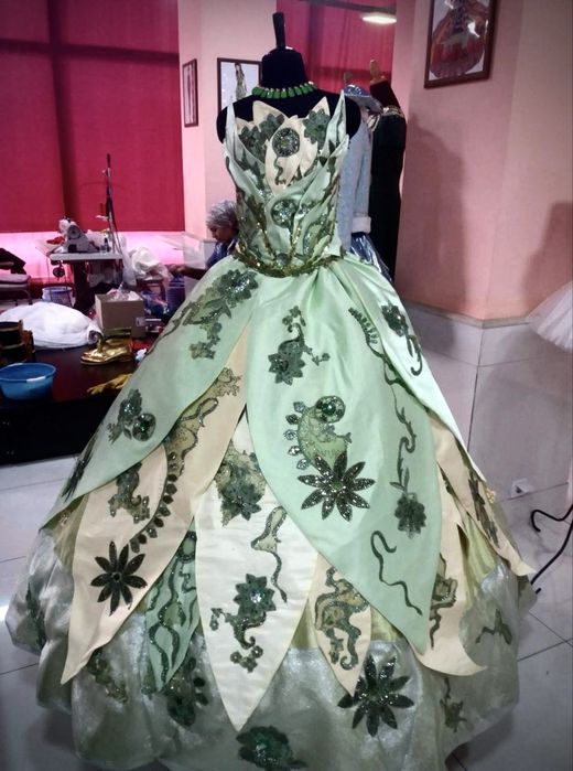 Пошив переделка карнавальных костюмов и одежды