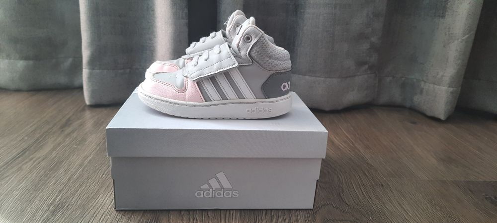 Маратонки Адидас