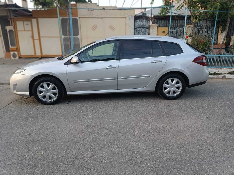 Renault Laguna -