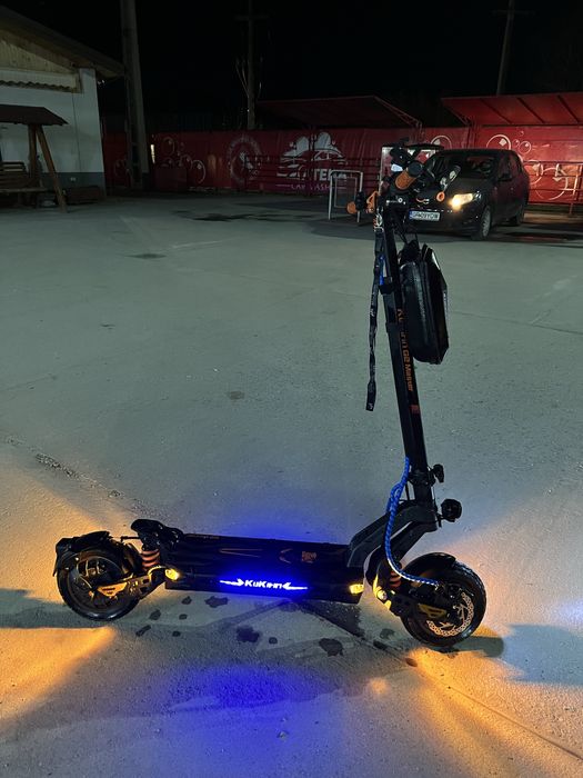 Kukirin g2 master, intretinut și TUNAT , top speed 70km\h.