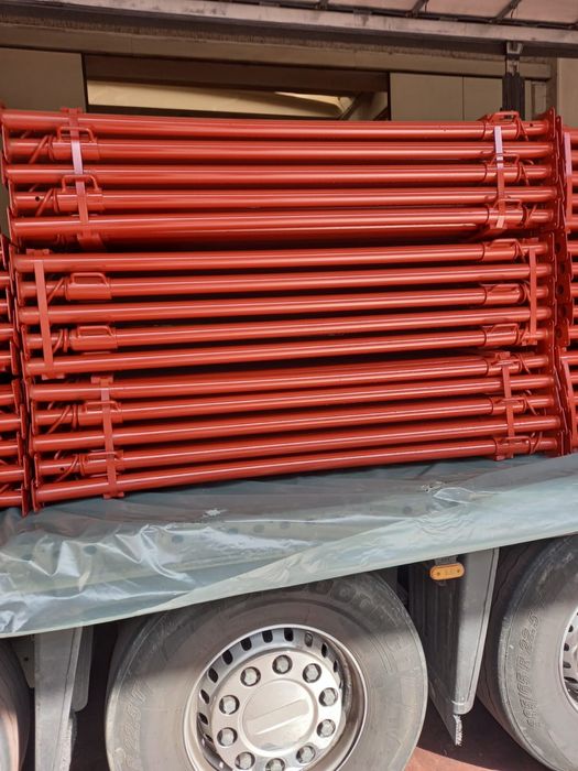 Popi metalici produsi in Italia, stalpi telescopic, schele