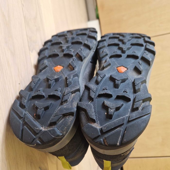 Bocanci înalți Decathlon drumeţie la Munte MH 500