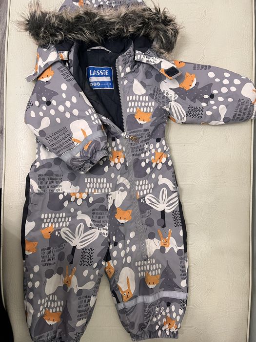 Продам комбинезоны 80-86 размер.