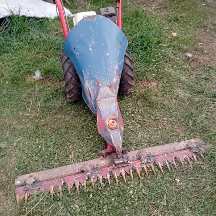 Cositoare pe roti MF70