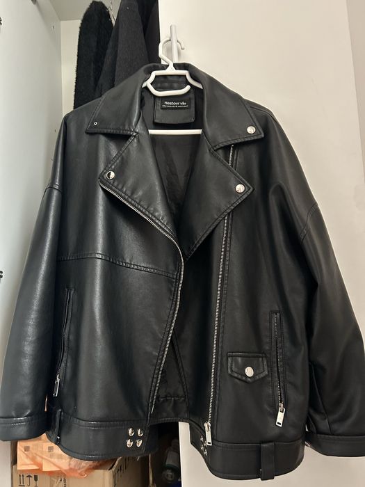 Куртка черный кожаный продам за 2000тг