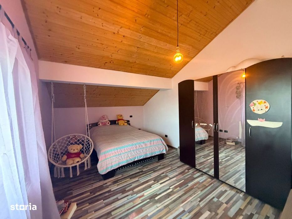 Casa P+1+M+gara, 285 mp, 600 mp teren, zona Bordei