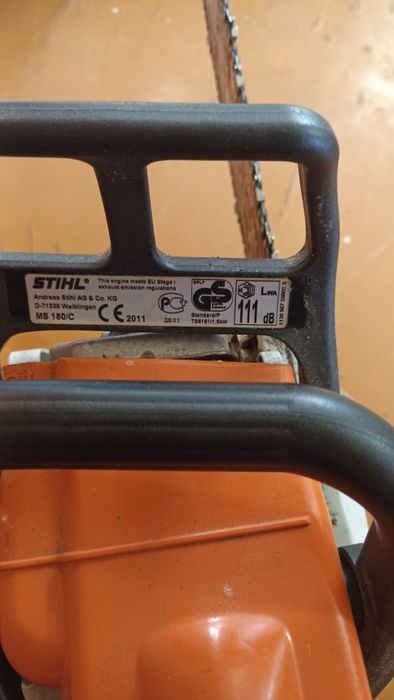 Продам бензопилу штиль МС 180
