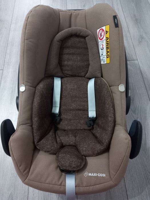 Vând scoică maxi cosi