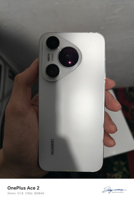 Huawei Pura 70 камерфон