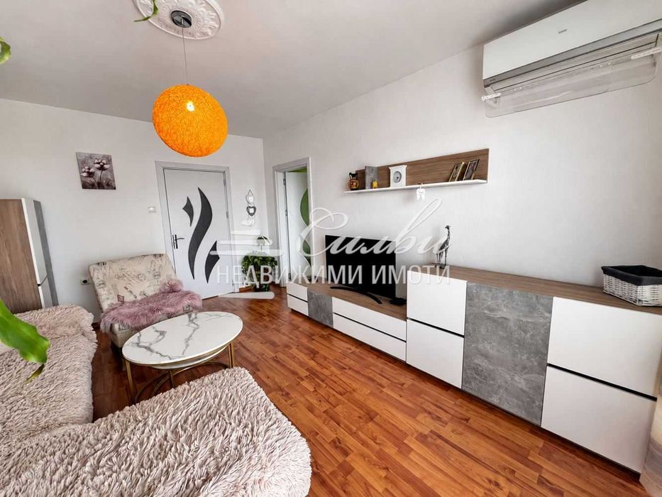 Продава се Тристаен апартамент в Шумен, Тракия - 76 кв.м за 1777 €/кв.м - Снимка #2