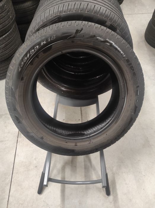 235/55/19 Pirelli