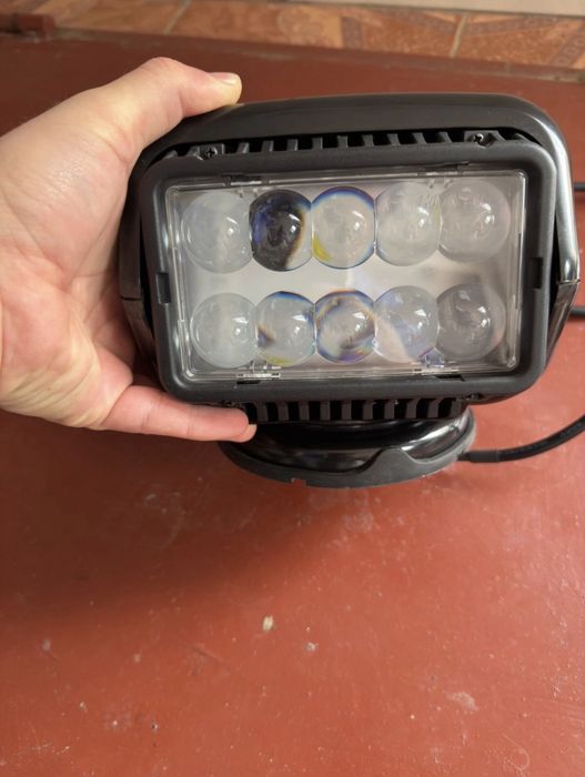 GoLight Stryker LED Black – Proiector / Searchlight 12V cu telecomandă