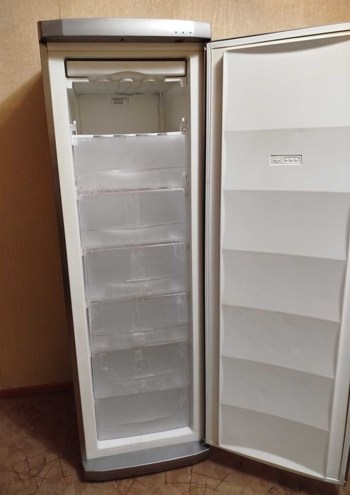 Продам морозилку фирмы Ардо