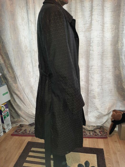 Parpalac FENDI pret bomba