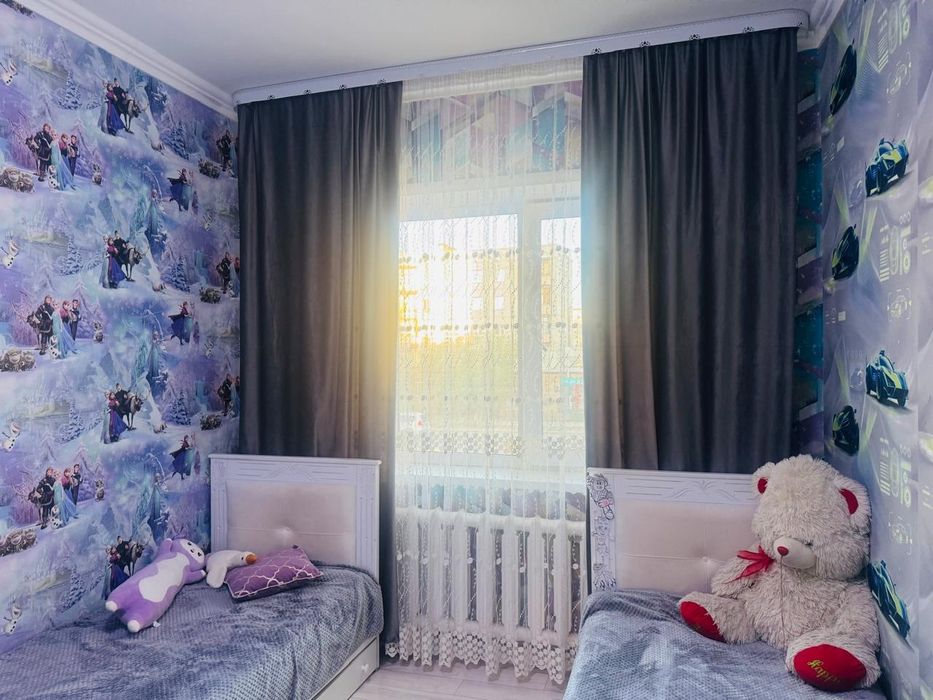 Продам 4х комнатную квартиру
