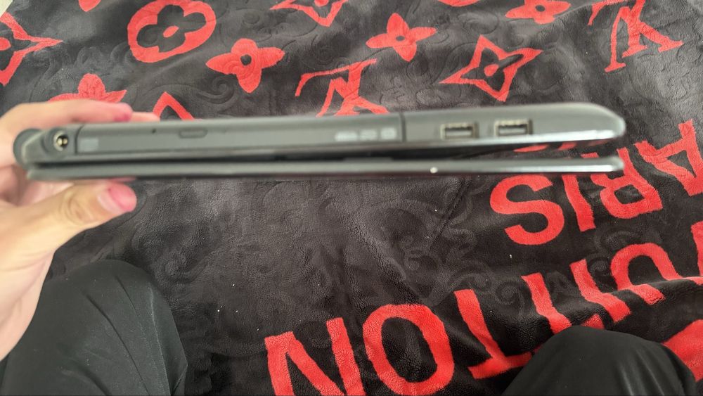 Acer noutbook sotilafi