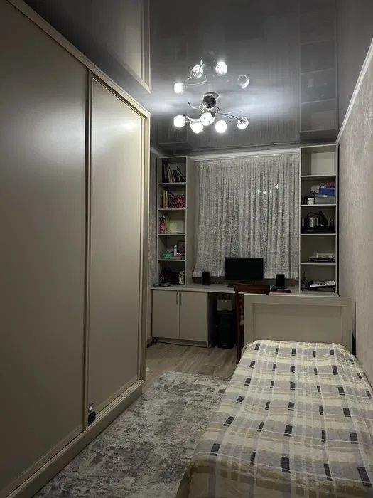 Продается 2 комнатная Чиланзар Ц Райхон