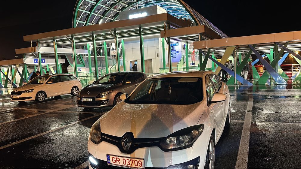 Masini de inchiriat Rent a car Bucharest Inchirieri auto Aeroport