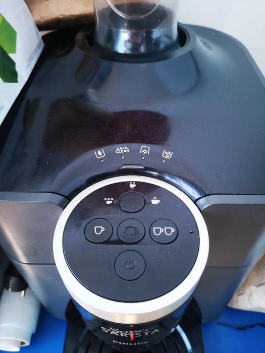 Espressorul philips automat senseo sarista negru