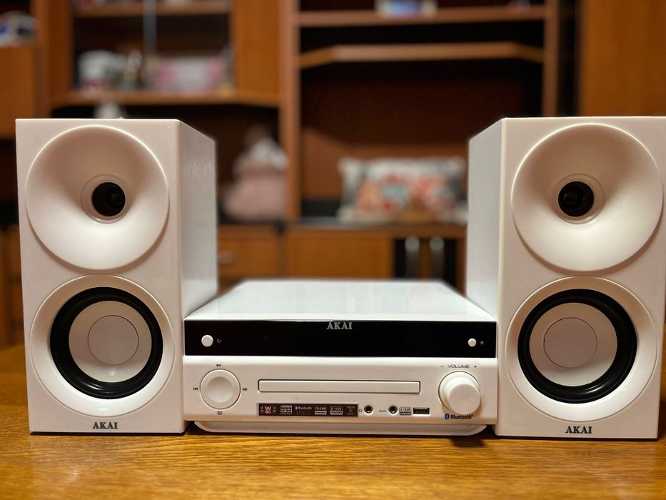 Sistem akai 301 cu bluethooh